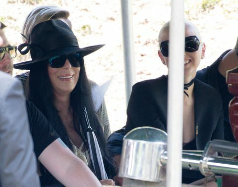 Cher se účastní pohřbu Gregg Allmana