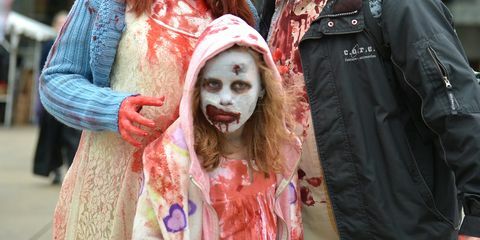 fairborn halloween festival a zombie chůze