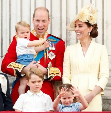 Jaké královské životy dětí Kate Middletonové jsou jako doma mimo službu