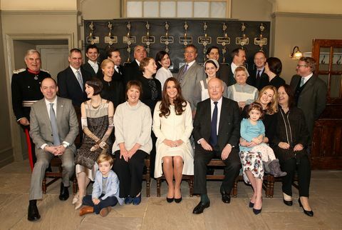 Vévodkyně z Cambridge navštíví soubor opatství Downton v Ealing Studios