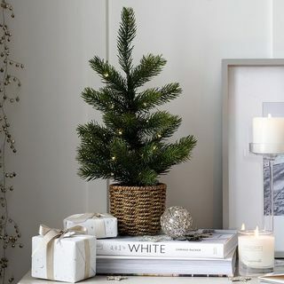 Předsvícený mini vánoční stromek – 1,5 stop