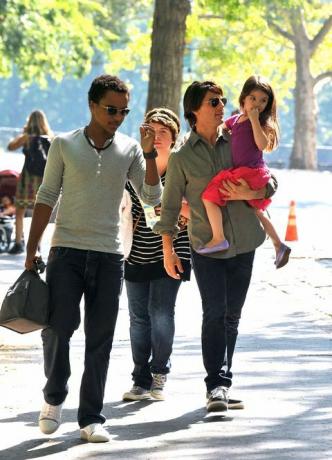 connor cruise isabella cruise tom cruise suri cruise