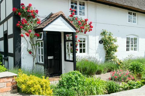 Tudor došková chata na prodej ve Warwickshire