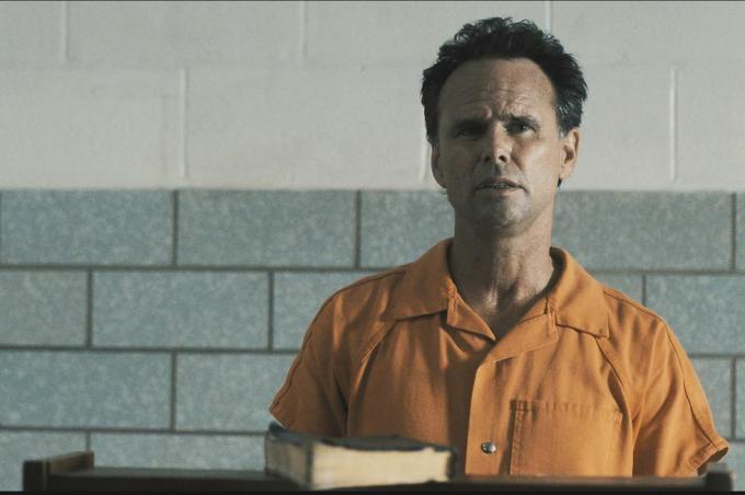 Walton Goggins jako dav chlapců v oranžové vězeňské kombinéze s biblicky odůvodněným městským pravěkým finále