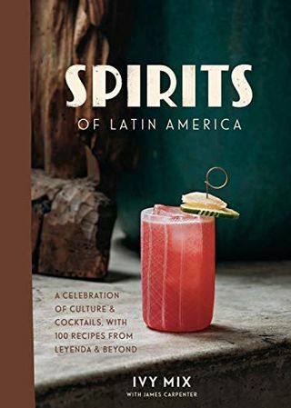 Duchové Latinské Ameriky: Oslava kultury a koktejlů