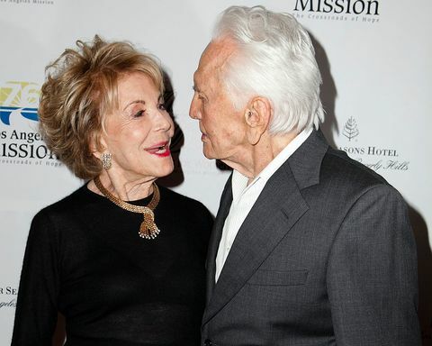 Kirk a Anne Douglas v Los Angeles, 2012