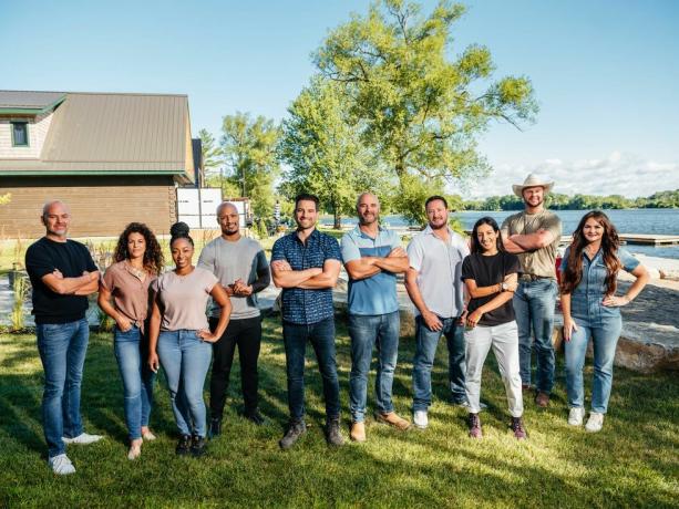 Scott mcgillivray a bryan baeumler při zúčtování v renovačním resortu